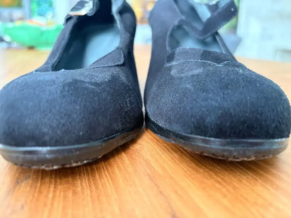 Mercedita de Abra Suede Flamenco Heels with Buckle Size 39/US 8.5-9